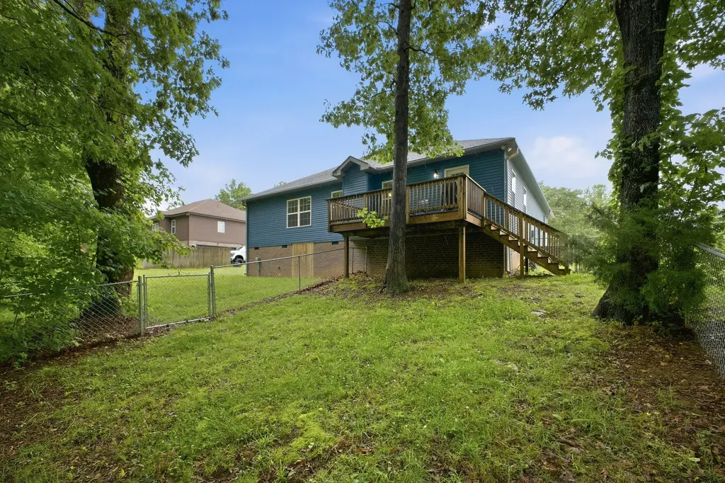 109 Mangrum Road Bon Aqua TN 37025