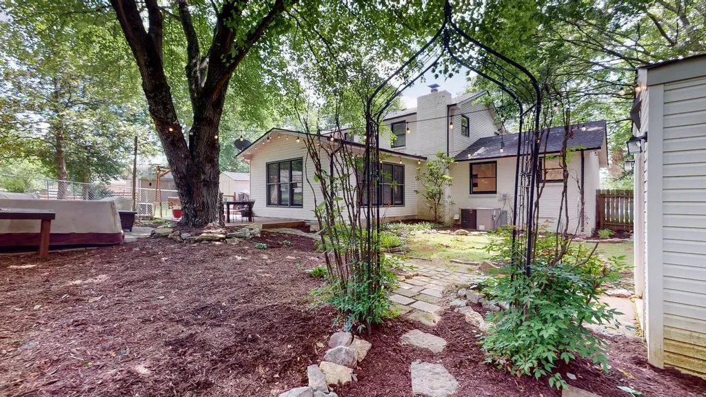 706 Wilson Pike Brentwood TN 37027