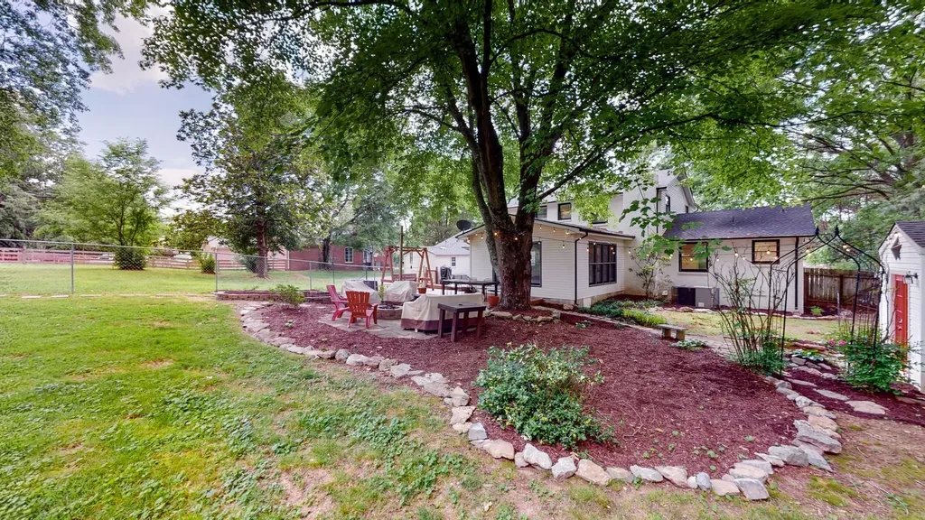 706 Wilson Pike Brentwood TN 37027