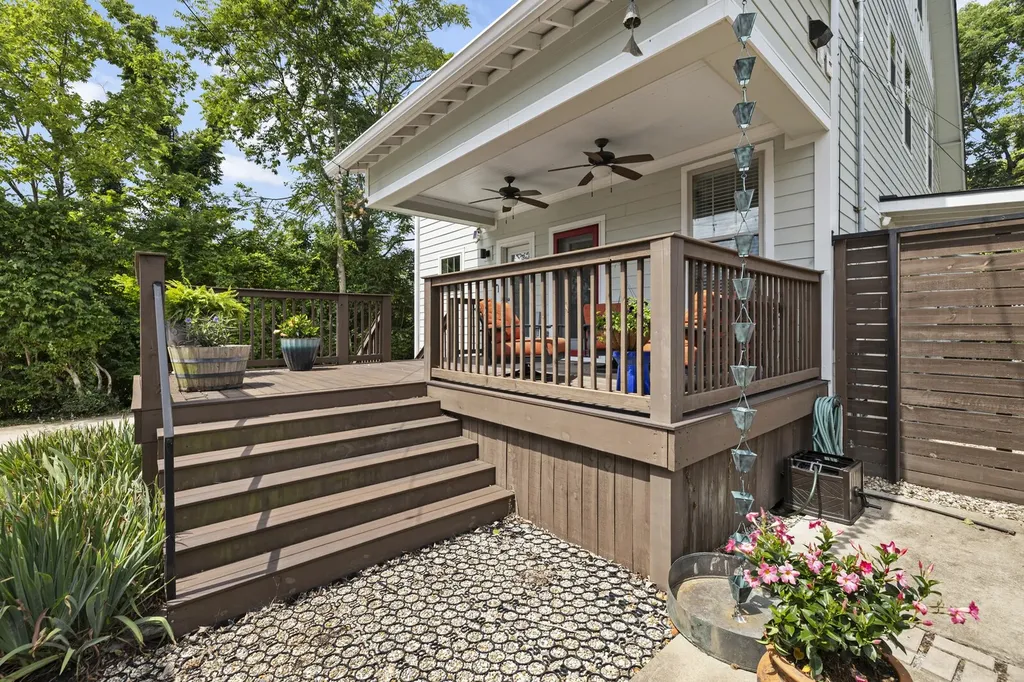 194 37th Ave, N Nashville TN 37209