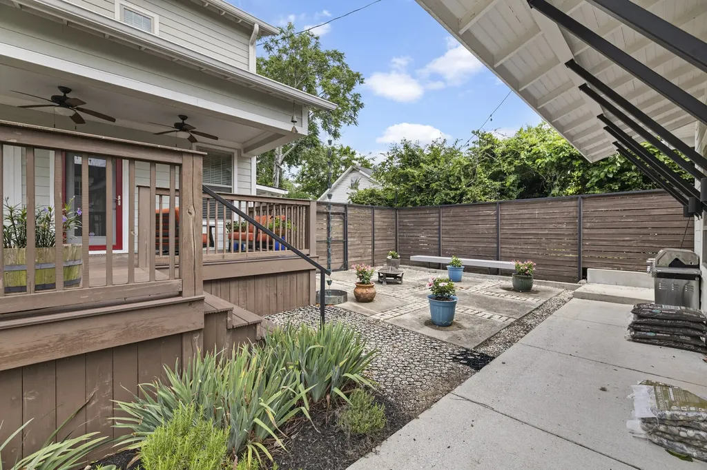 194 37th Ave, N Nashville TN 37209