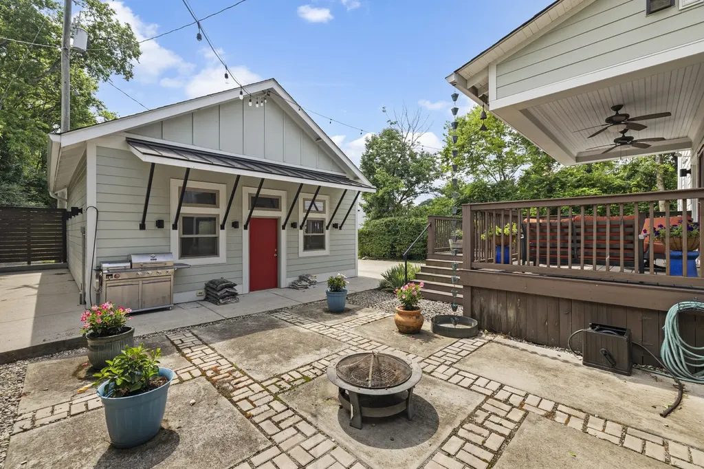 194 37th Ave, N Nashville TN 37209