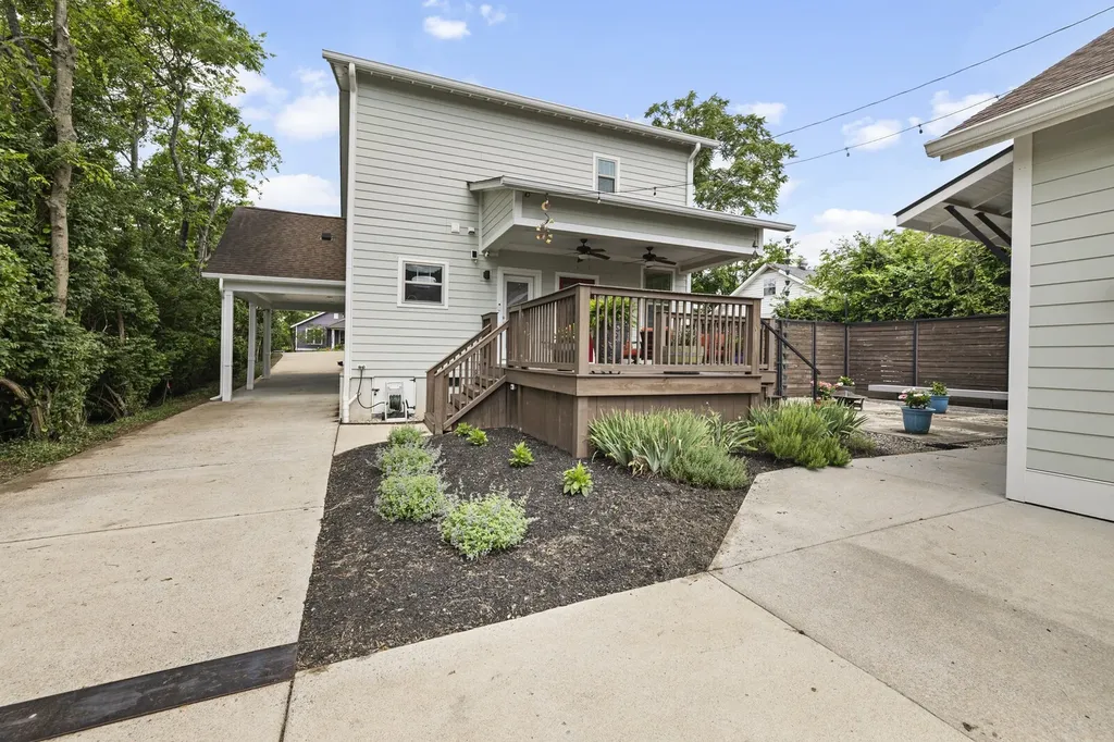 194 37th Ave, N Nashville TN 37209