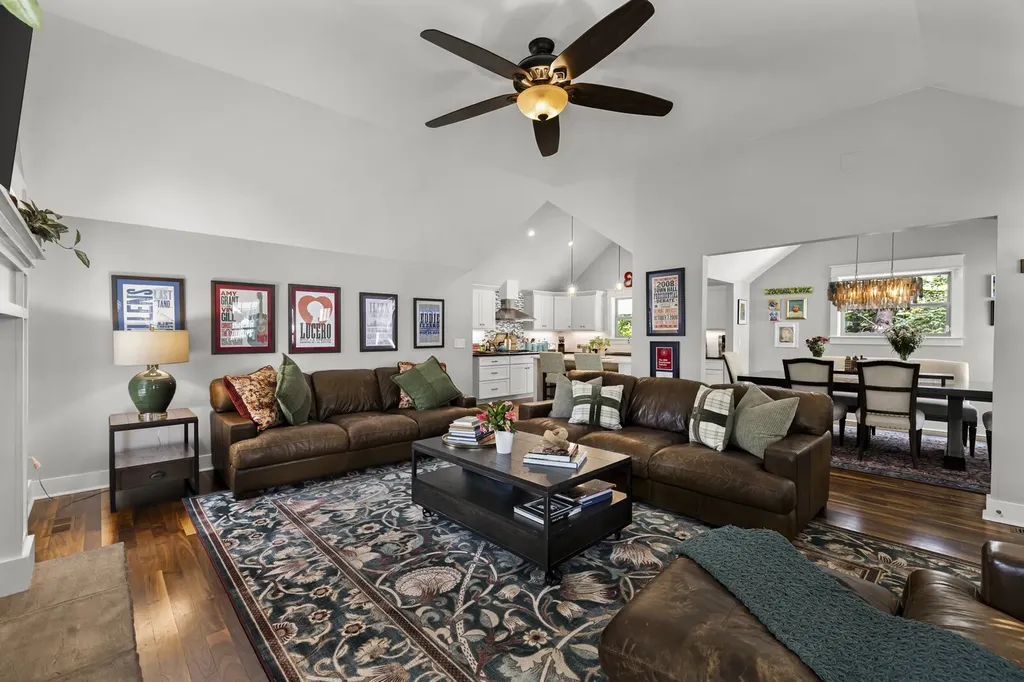 194 37th Ave, N Nashville TN 37209
