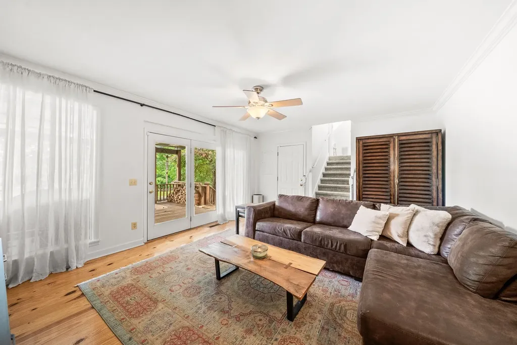 6476 Lickton Pike Goodlettsville TN 37072