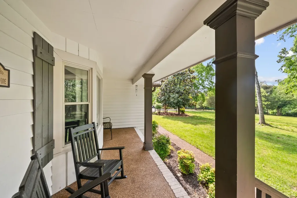 6476 Lickton Pike Goodlettsville TN 37072