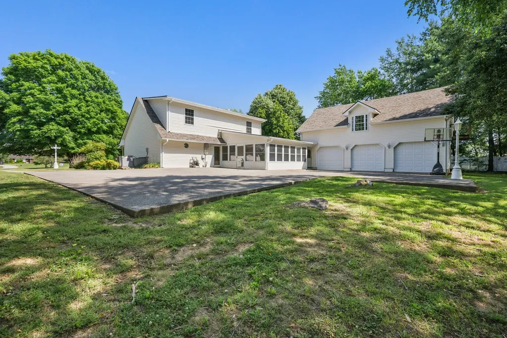 1138 Shahan Road Pleasant View TN 37146