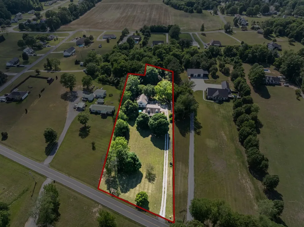 1138 Shahan Road Pleasant View TN 37146