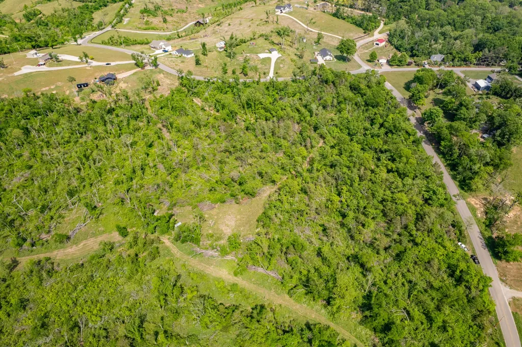 1 Old Highway 99 Columbia TN 38401