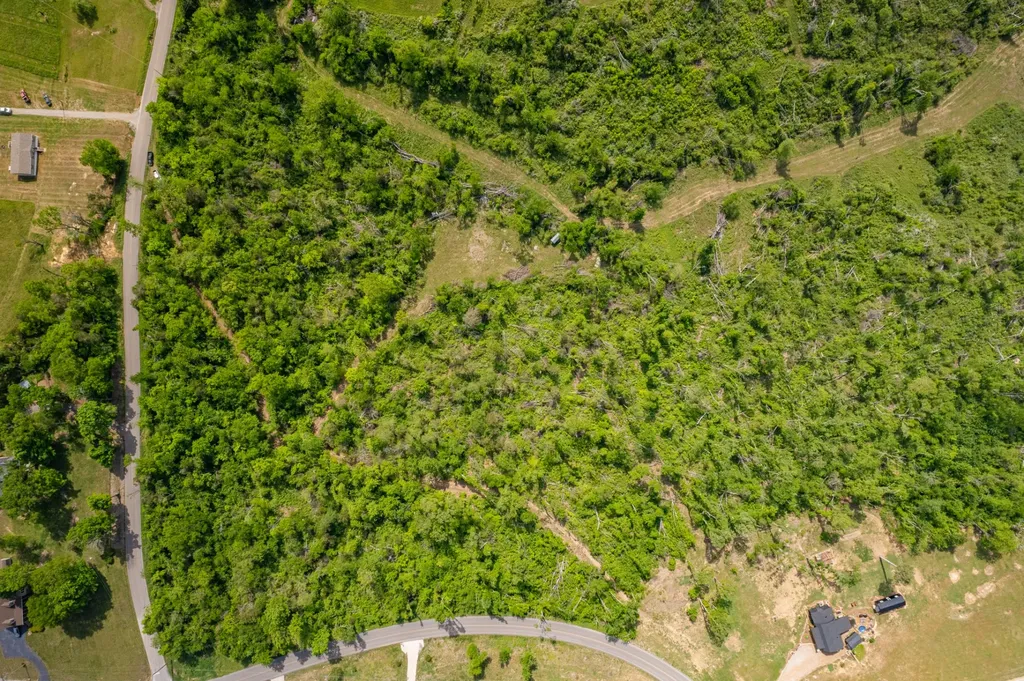1 Old Highway 99 Columbia TN 38401