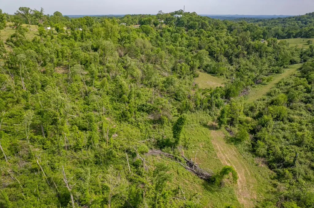 1 Old Highway 99 Columbia TN 38401