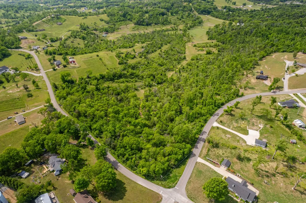 1 Old Highway 99 Columbia TN 38401