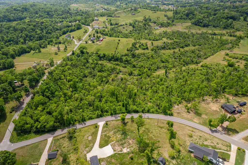 1 Old Highway 99 Columbia TN 38401