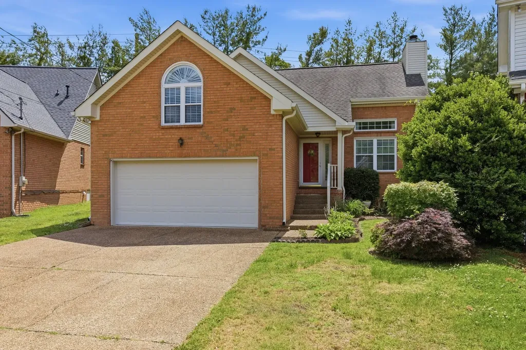 708 Brent Glen Place Nashville TN 37211