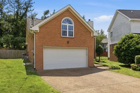 708 Brent Glen Place Nashville TN 37211