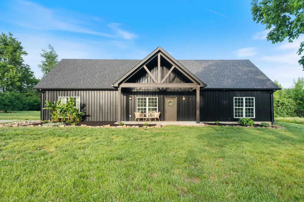 1027 Lockridge Lane Ashland City TN 37015