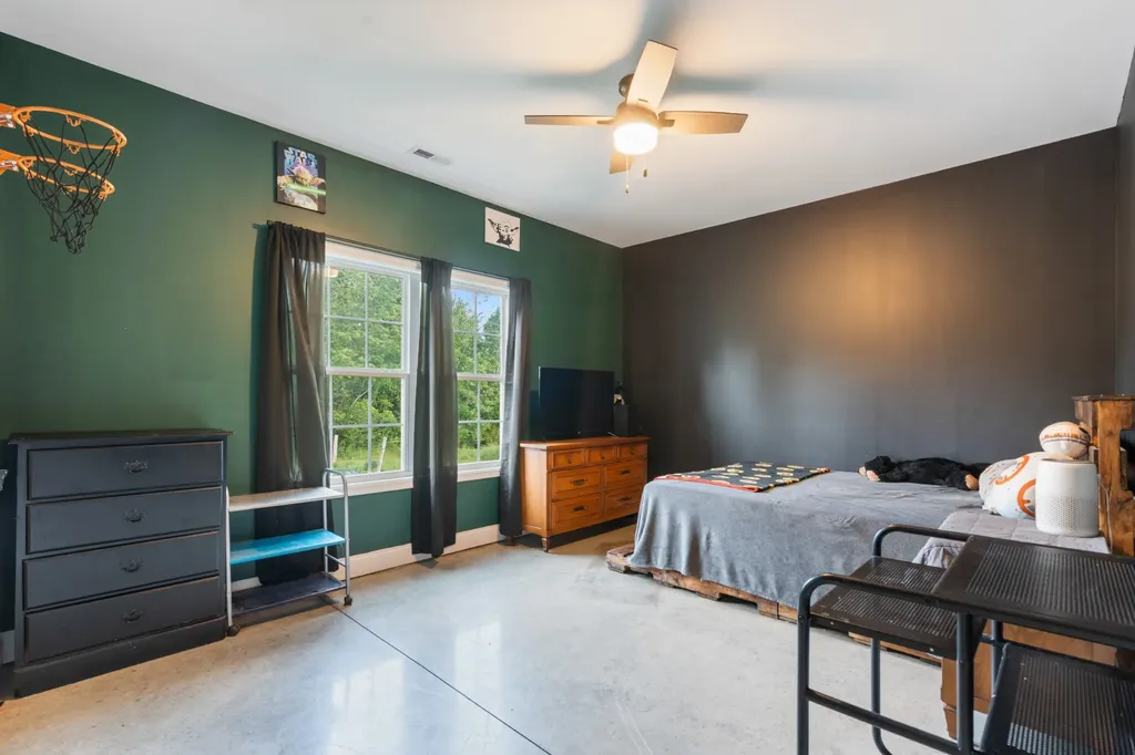 1027 Lockridge Lane Ashland City TN 37015