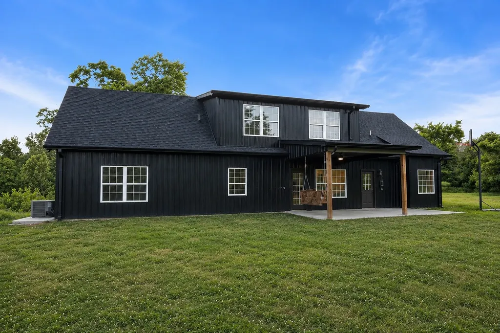 1027 Lockridge Lane Ashland City TN 37015