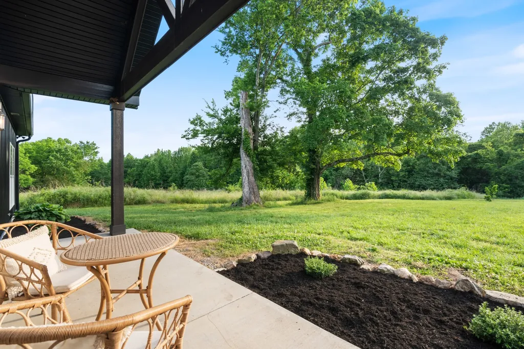 1027 Lockridge Lane Ashland City TN 37015