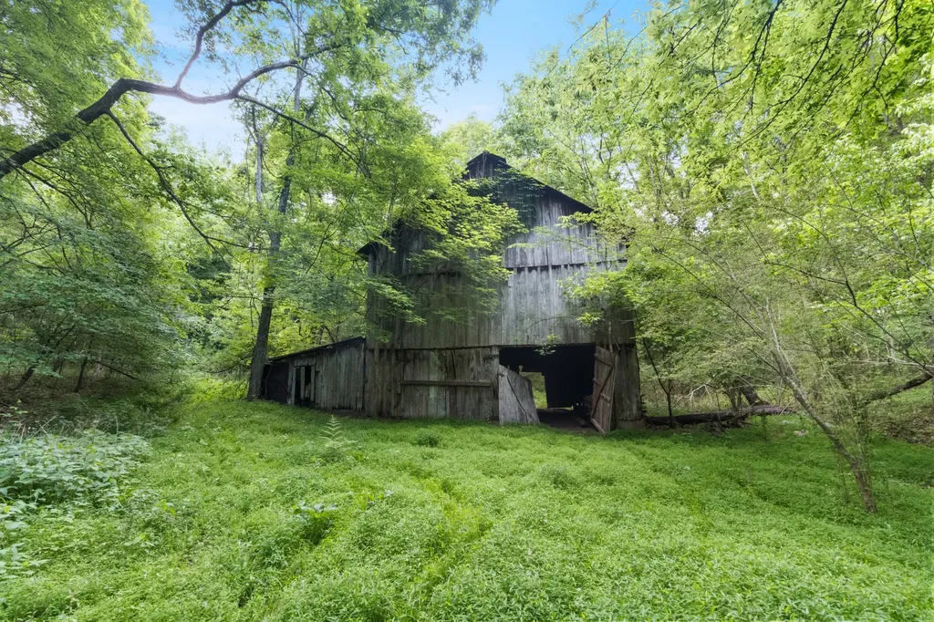 1027 Lockridge Lane Ashland City TN 37015