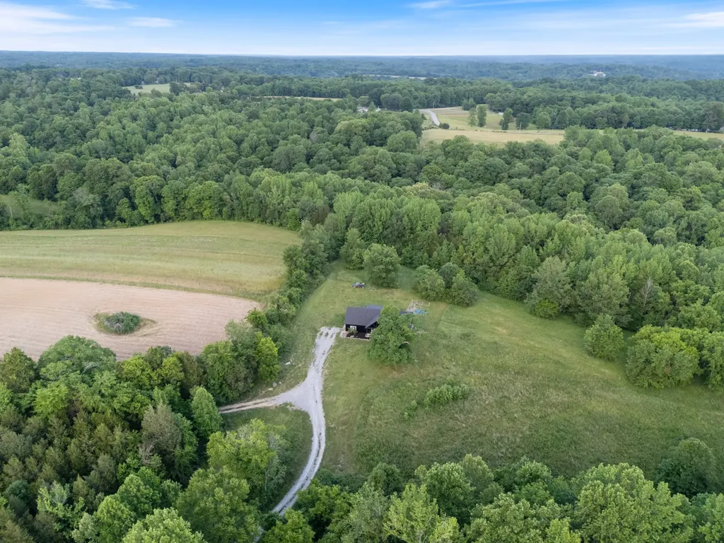 1027 Lockridge Lane Ashland City TN 37015