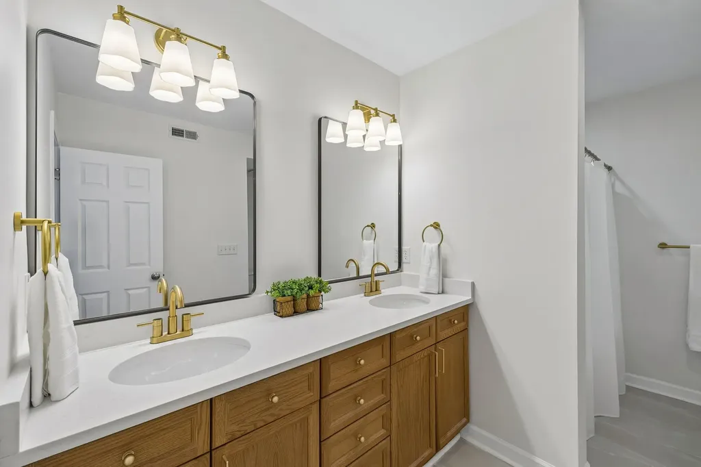 616 Twin Oaks Court Nashville TN 37211