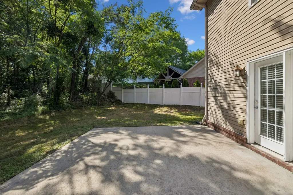 616 Twin Oaks Court Nashville TN 37211