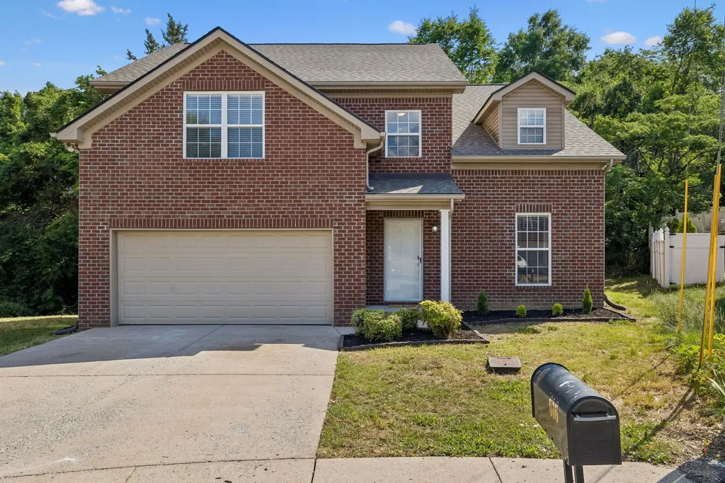 616 Twin Oaks Court Nashville TN 37211