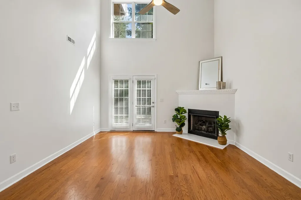 616 Twin Oaks Court Nashville TN 37211