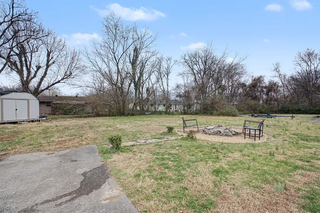 407 Sam Houston Drive Lebanon TN 37087