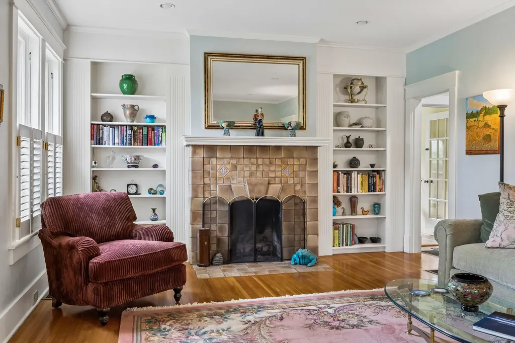 2617 Barton Nashville TN 37212