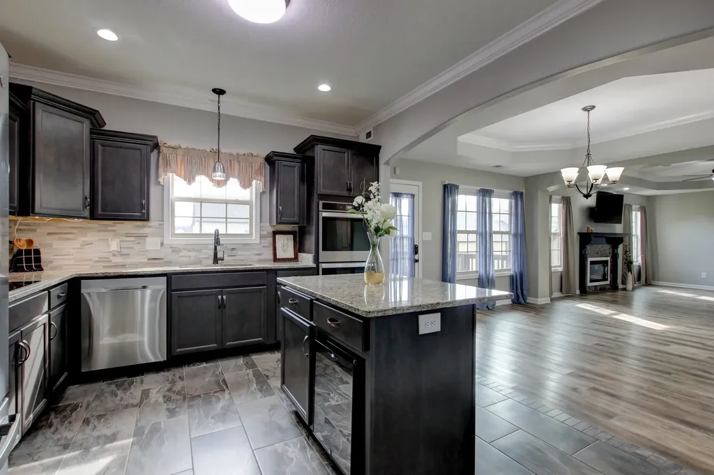 1028 Spicer Drive Clarksville TN 37042