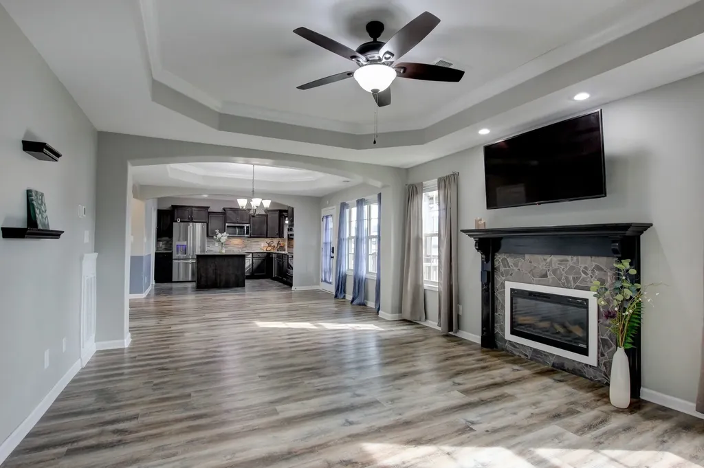 1028 Spicer Drive Clarksville TN 37042