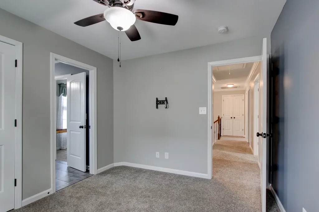 1028 Spicer Drive Clarksville TN 37042