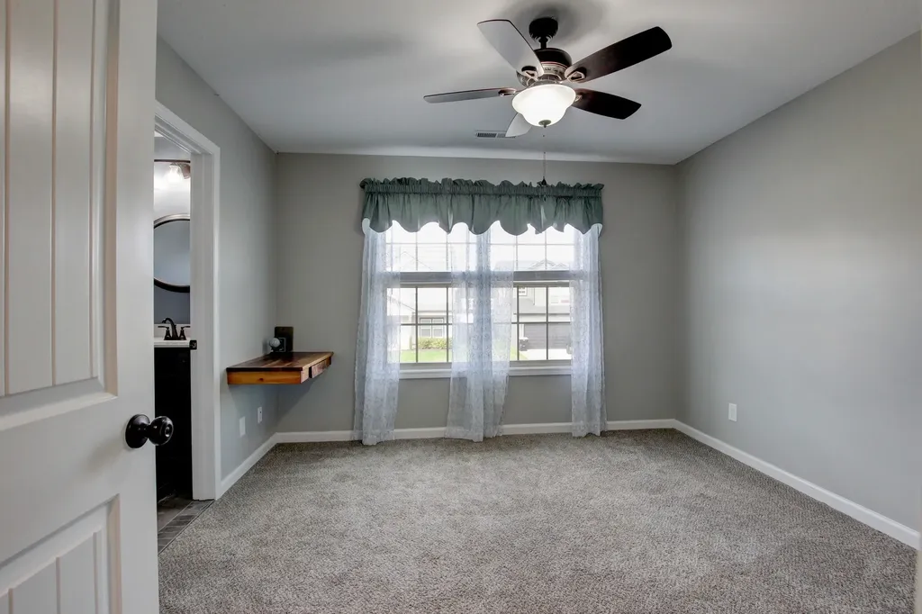 1028 Spicer Drive Clarksville TN 37042