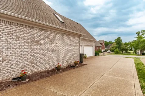 1012 Grider Drive Gallatin TN 37066