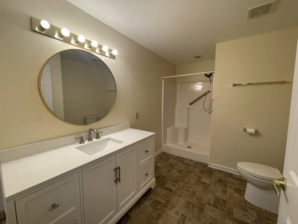 1301 Crofton Park Court Columbia TN 38401