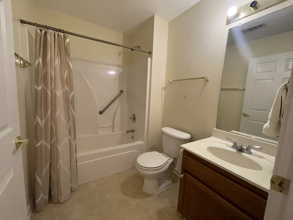 1301 Crofton Park Court Columbia TN 38401