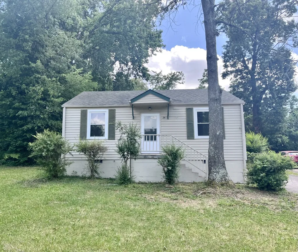 24 Maple Street Clarksville TN 37042