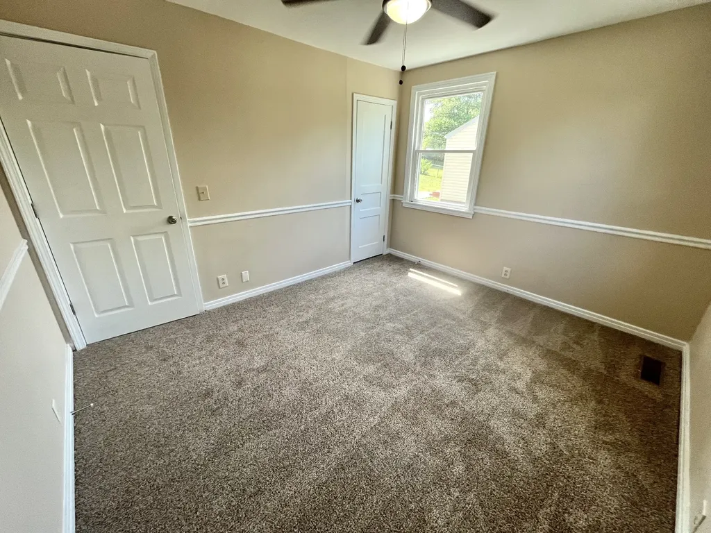 24 Maple Street Clarksville TN 37042