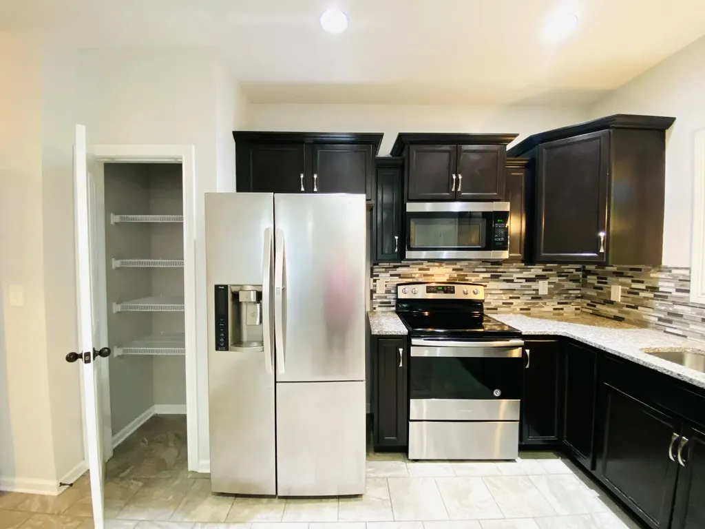 1194 Eagles Bluff Drive Clarksville TN 37040