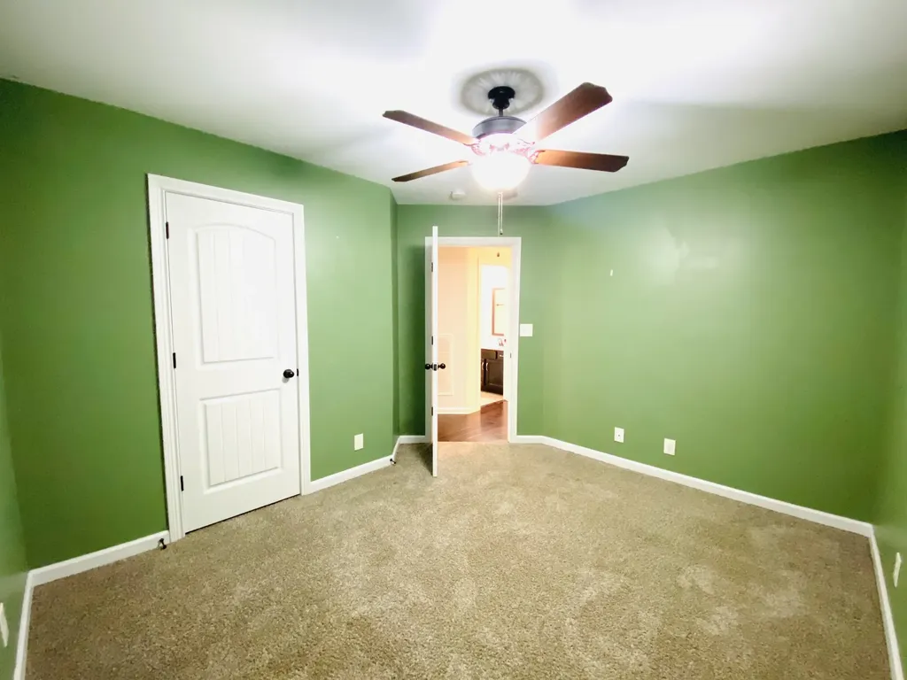 1194 Eagles Bluff Drive Clarksville TN 37040