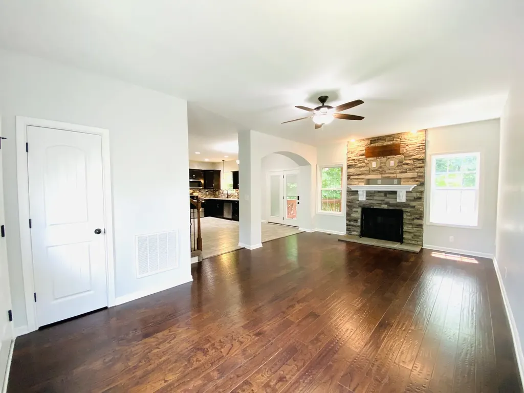 1194 Eagles Bluff Drive Clarksville TN 37040