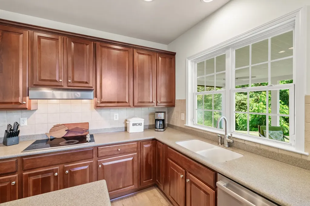 2074 Delaware Drive Nolensville TN 37135