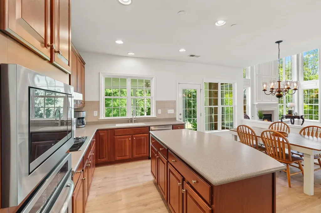 2074 Delaware Drive Nolensville TN 37135