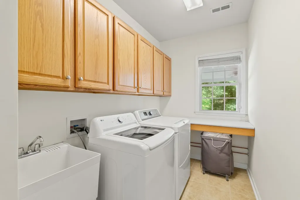 2074 Delaware Drive Nolensville TN 37135