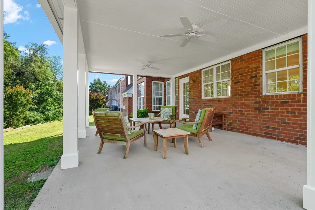 2074 Delaware Drive Nolensville TN 37135