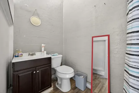 113 W Lake Avenue Celina TN 38551