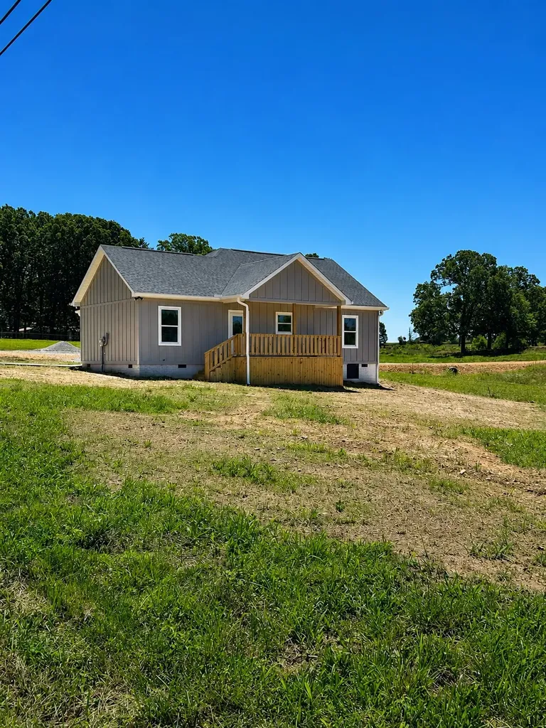 1106 Baker Lane Lawrenceburg TN 38464