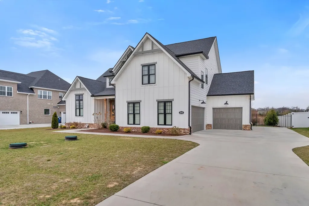 3806 Carriage Drive Murfreesboro TN 37128
